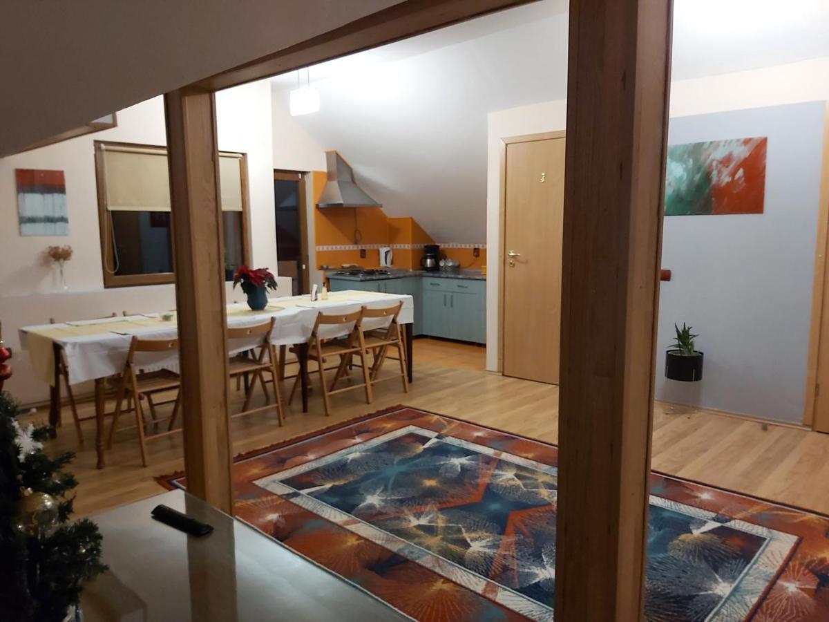 Zoso Home Buşteni Eksteriør bilde