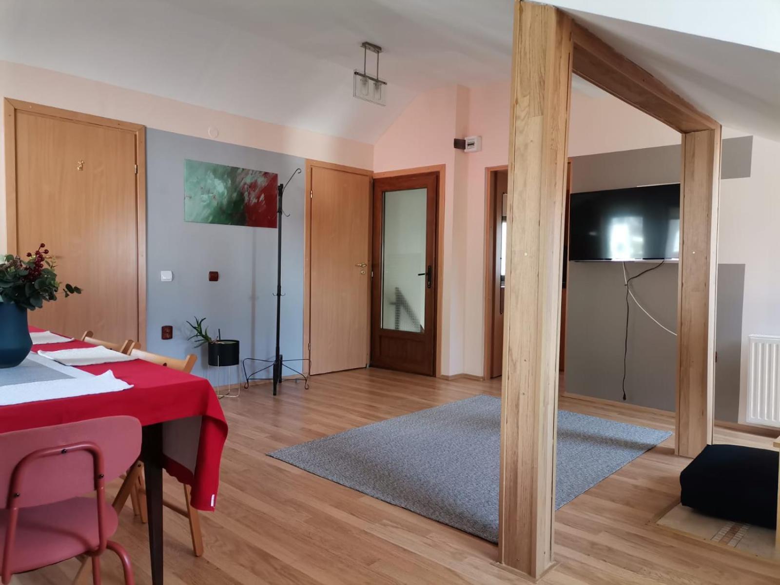 Zoso Home Buşteni Eksteriør bilde