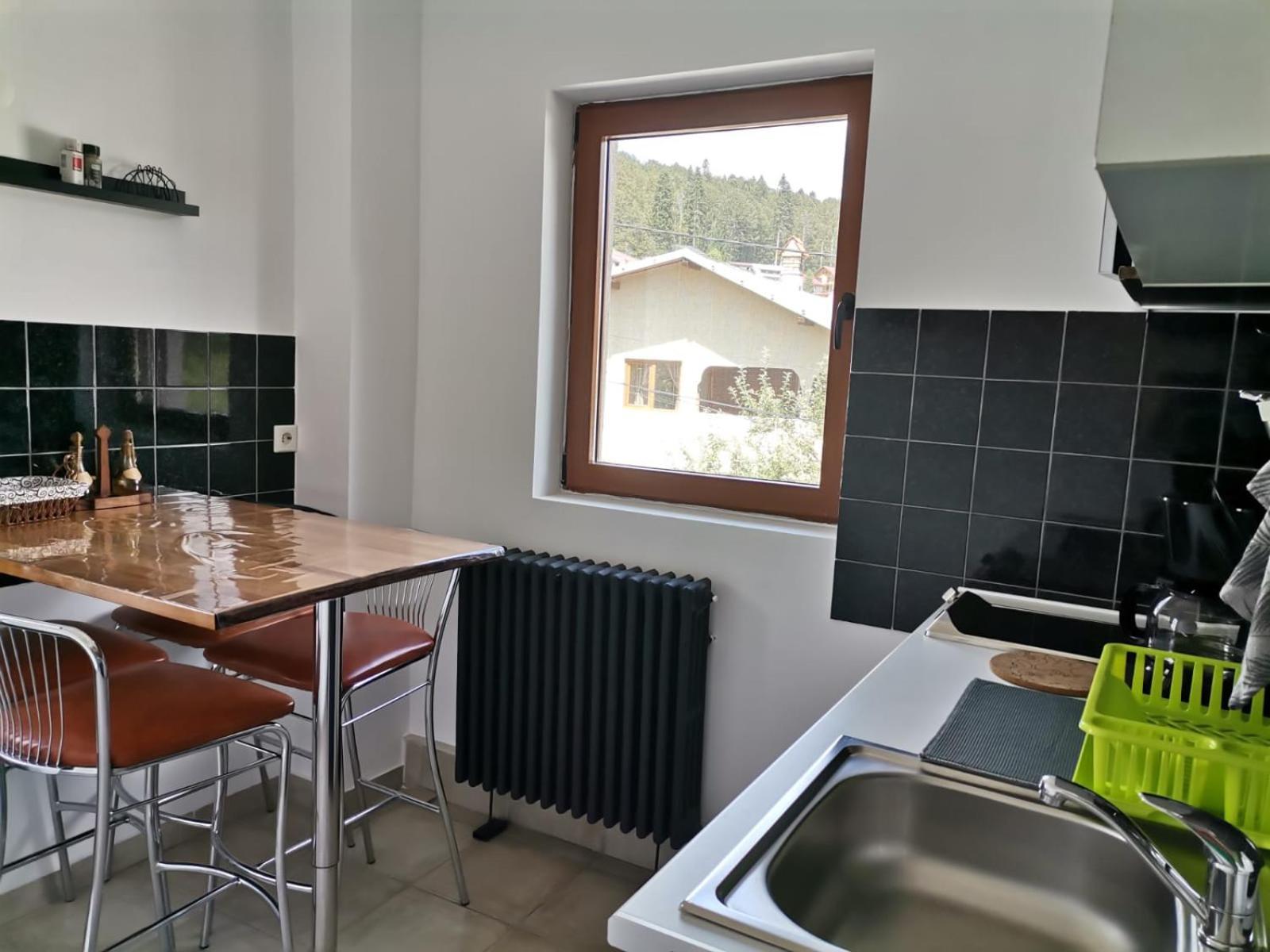 Zoso Home Buşteni Eksteriør bilde